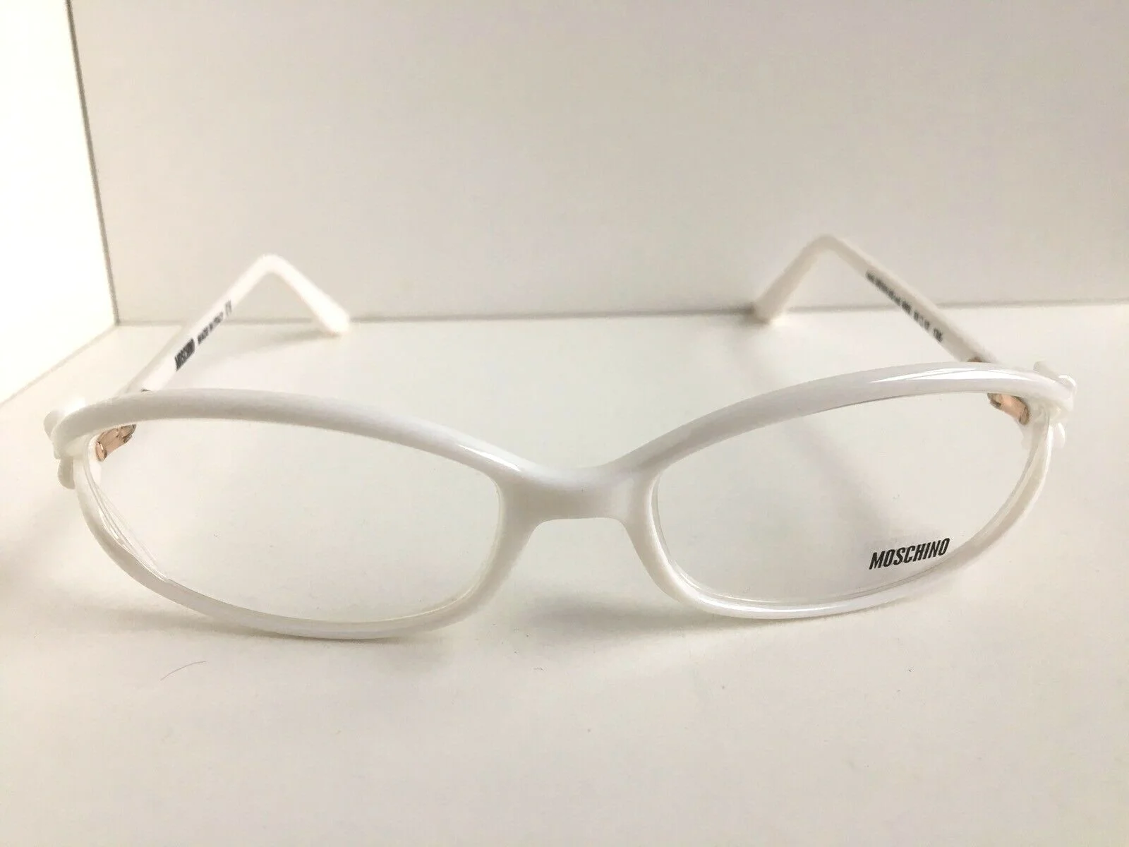 New MOSCHINO MO 101-02 W03 51mm White Women 2